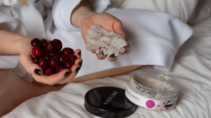Rytuał Hanami w Swarzędzu — wiśniowy rytuał nawilżający na ciało